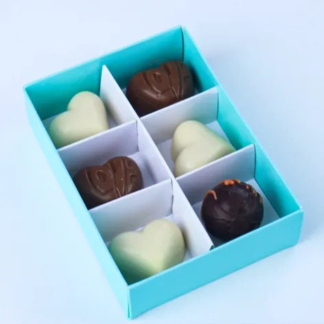 6 Choc Criss Cross Dividers; White.webp